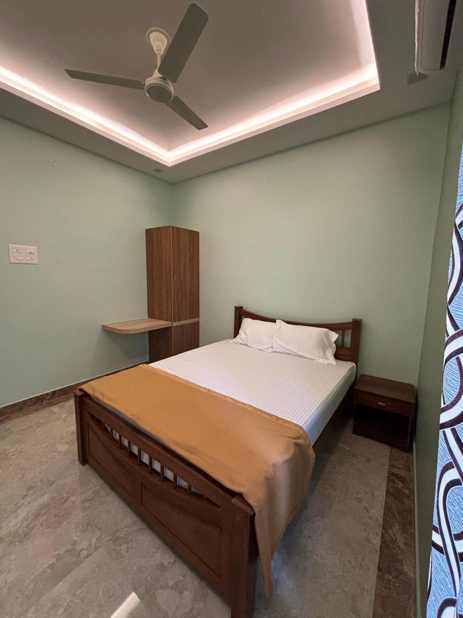Srirangam Nandavanam Service Apartments Tiruchirappalli Bagian luar foto