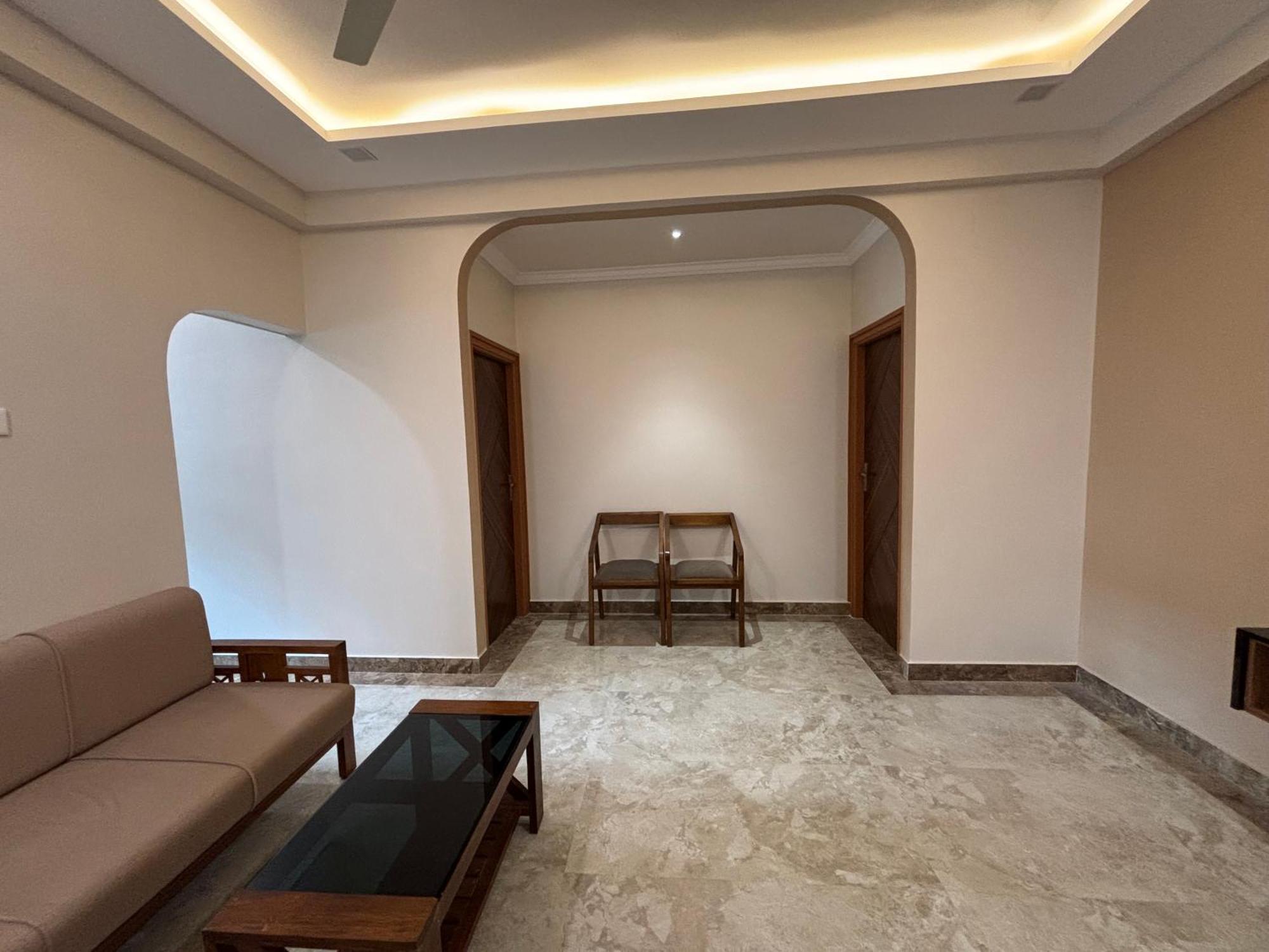 Srirangam Nandavanam Service Apartments Tiruchirappalli Bagian luar foto